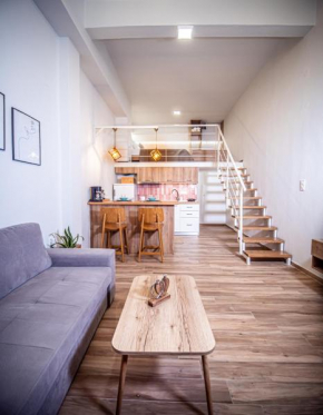 Loft Lux Living - 7 minutes from Volos Center